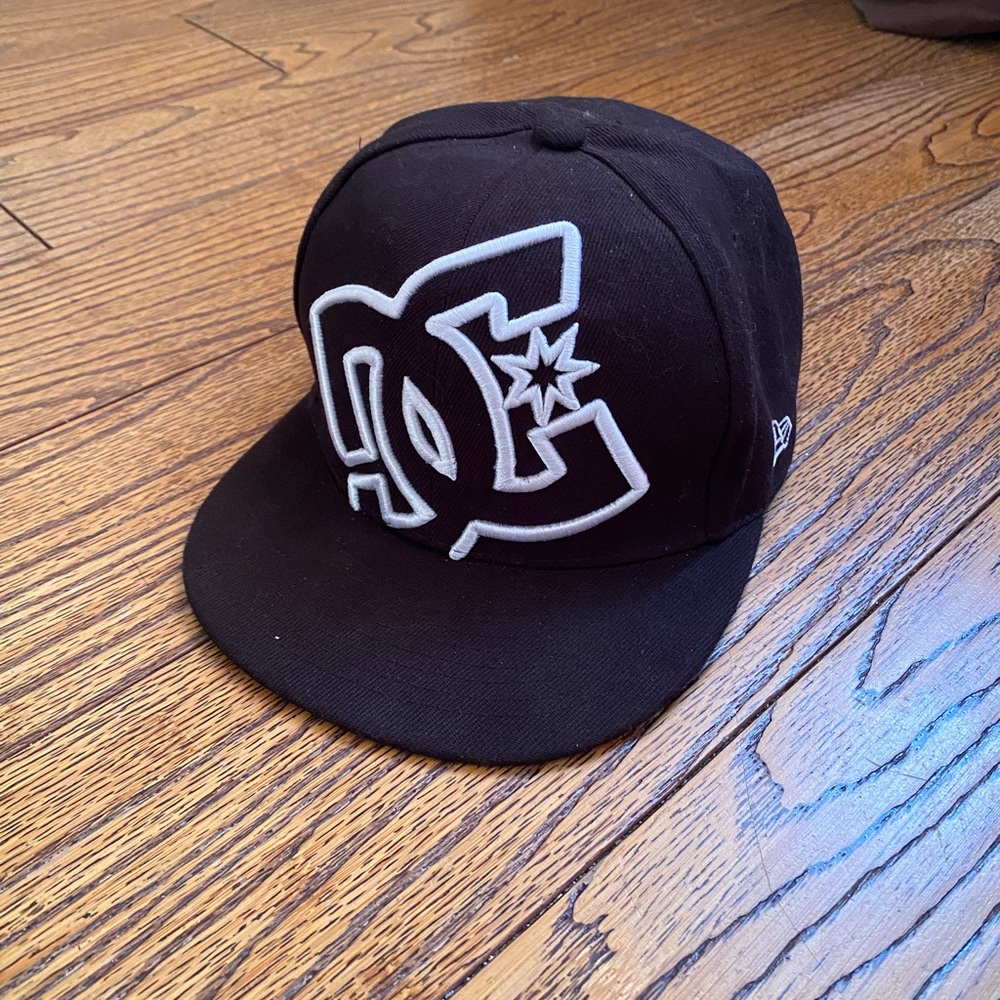 DC Black and White Logo Flat Bill